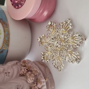 Rhinestone Brooche